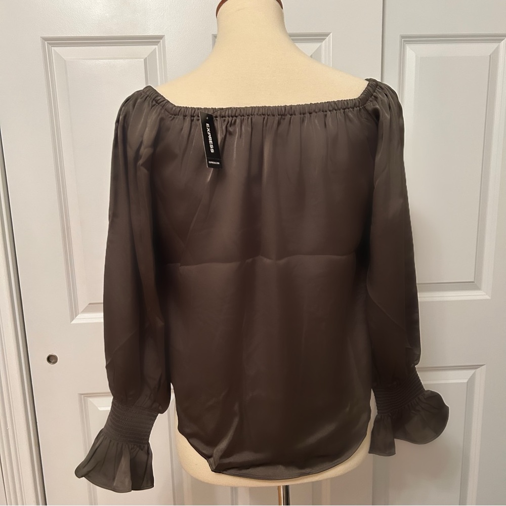 EXPRESS Silky Olive Green Off the Shoulder Blouse with Ruffle Sleeves 🆕 - Picture 2 of 4